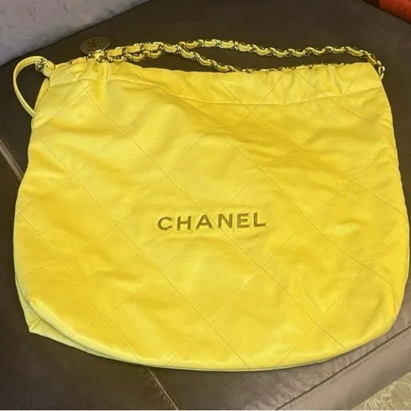 Chanel 22 Yellow Quilted Shoulder Bag - Picture 1 of 2